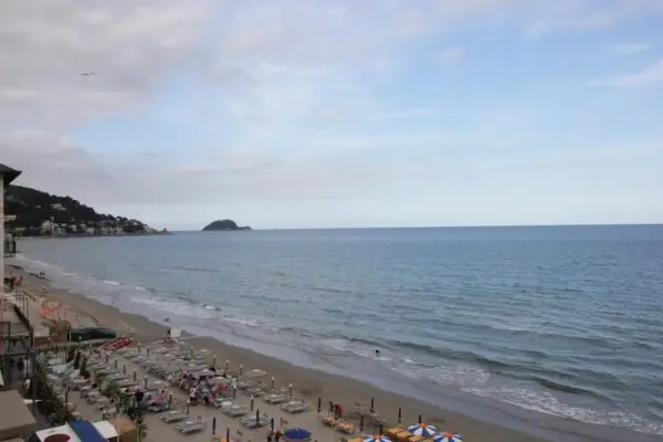 Appartamento via Xx Settembre, Alassio