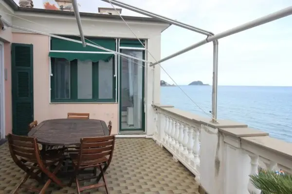 Appartamento via Xx Settembre, Alassio