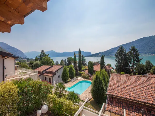 Immagine per Villa bifamiliare in vendita a Sarnico via Caverniga 16
