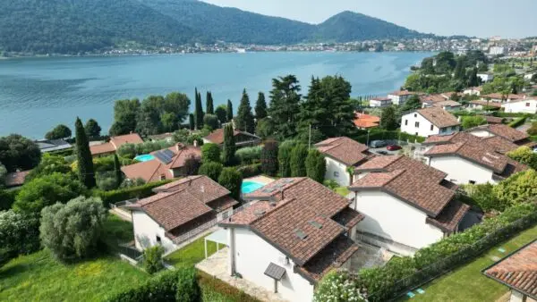 Villa Bifamiliare via Caverniga 16, Sarnico