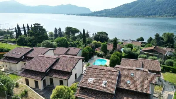 Villa Bifamiliare via Caverniga 16, Sarnico
