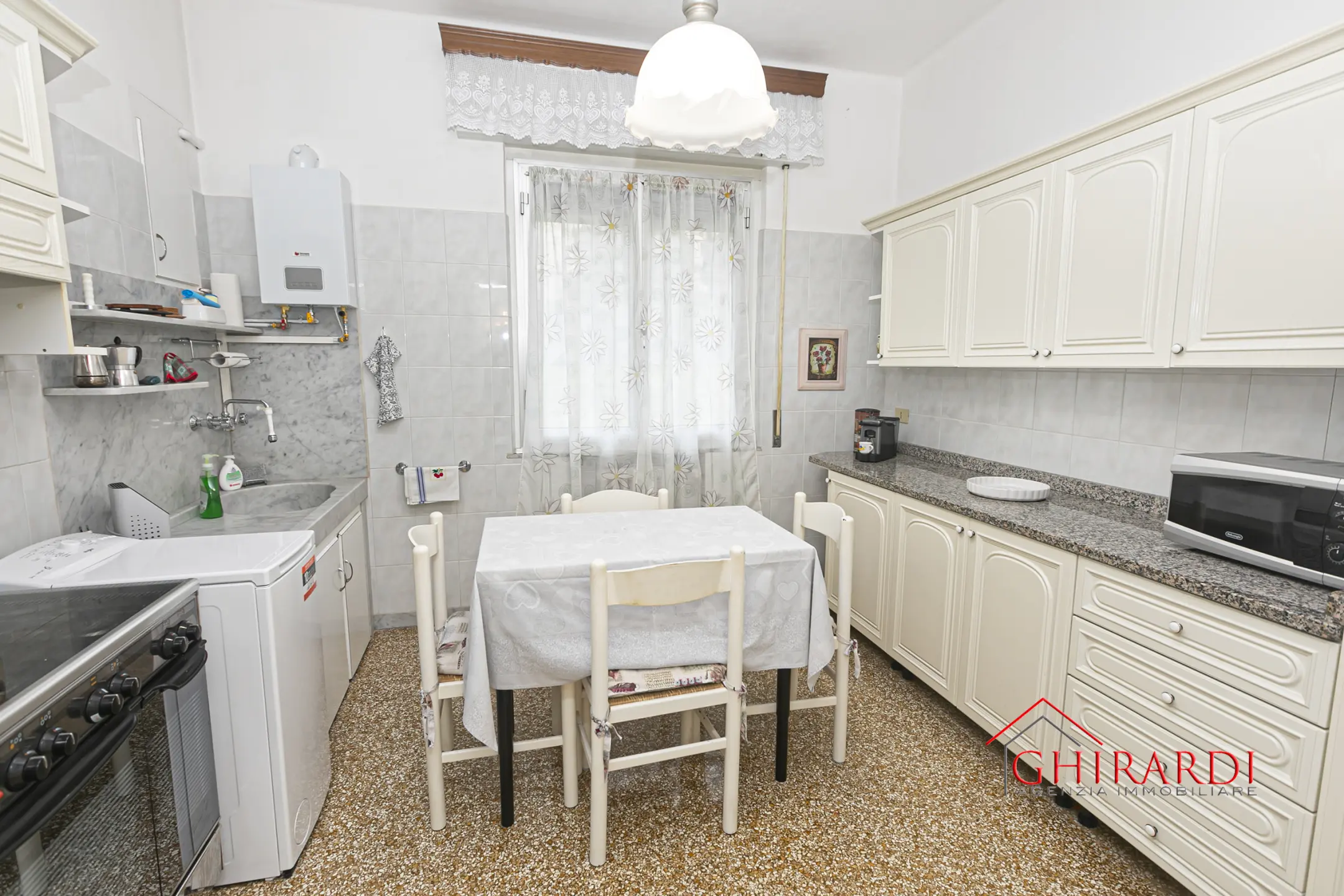 Immagine per Quadrilocale in affitto a Genova via Borzoli 6A