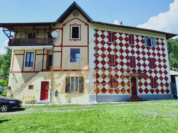 Villa strada Provinciale Per Miazzina 11, Cambiasca