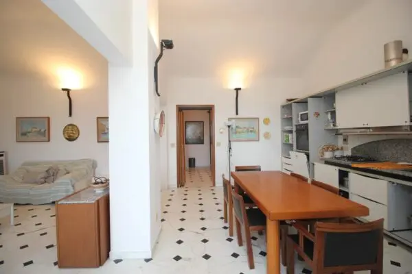 Appartamento via Xx Settembre, Alassio