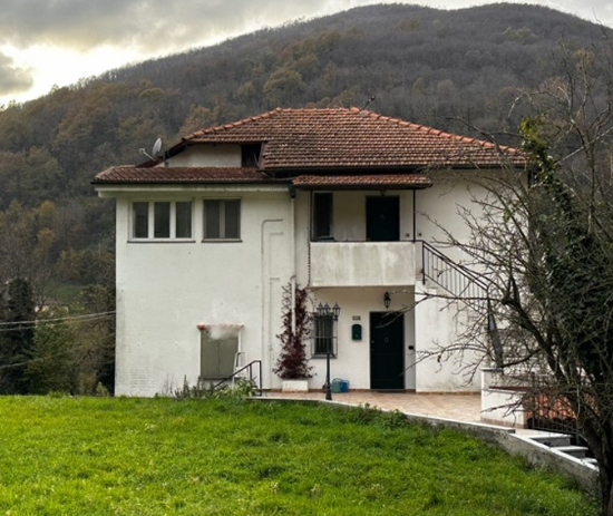 Immagine per Appartamento in asta a Savignone via Ponte Di Savignone 27