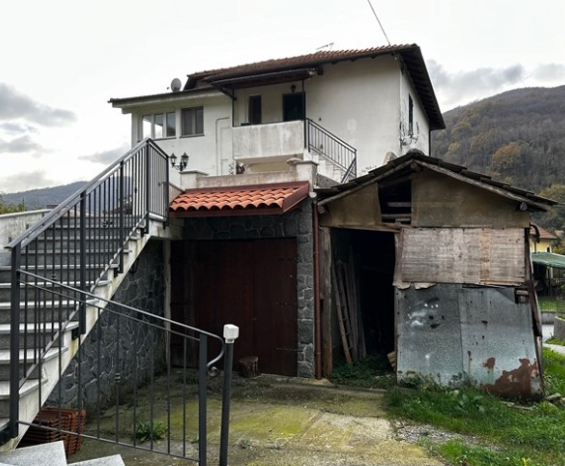 Immagine per Appartamento in asta a Savignone via Ponte Di Savignone 27