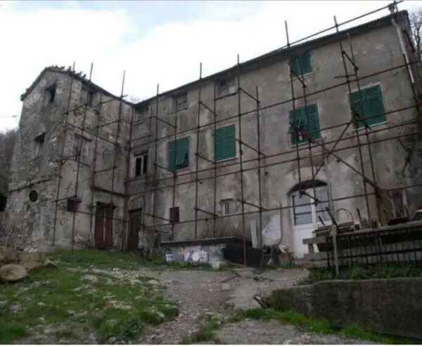 Immagine per Villa bifamiliare in asta a Genova via Madonna Delle Vigne 24