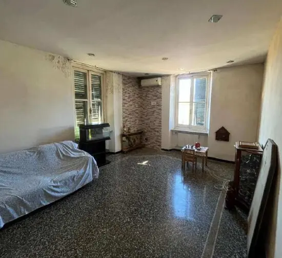 Appartamento via Carnia 57/8, Genova