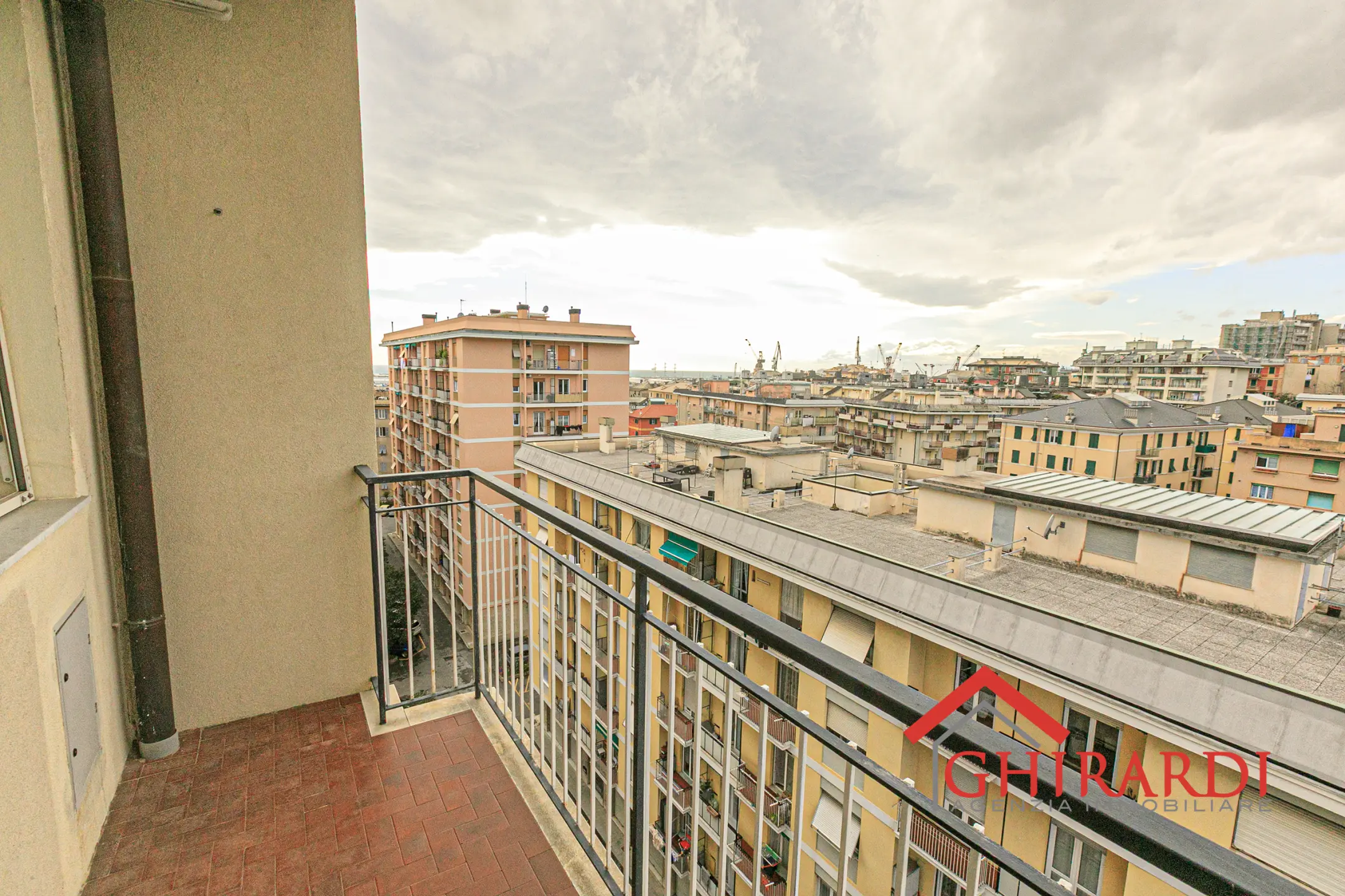 Immagine per Bilocale in affitto a Genova via Borzoli 19G