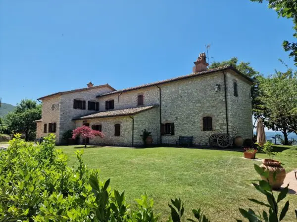 Casale via Del Fossato 20, Guardea