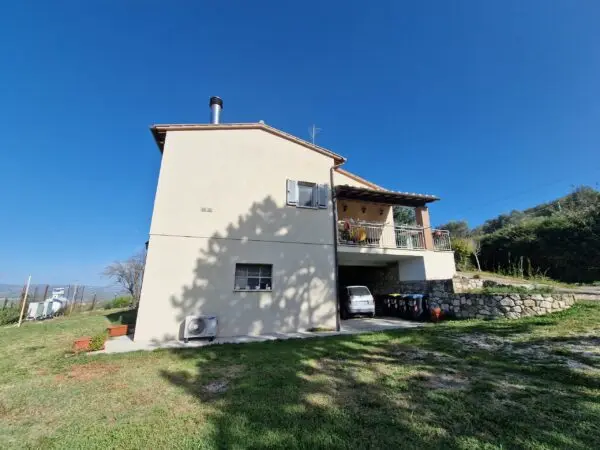 Villa via Vocabolo Colle 6, Alviano