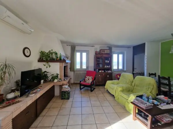 Villa via Vocabolo Colle 6, Alviano