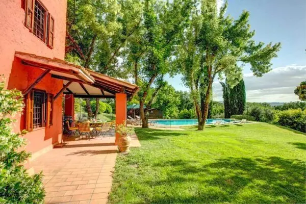 Casale via Vocabolo Petralata, Giove