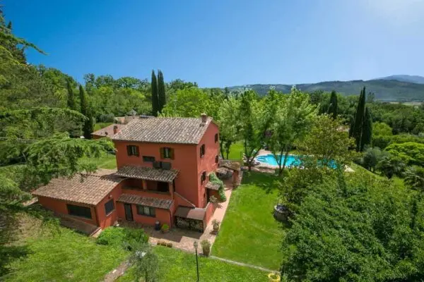 Casale via Vocabolo Petralata, Giove