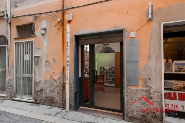 Immagine per Capannone in affitto a Genova 25R