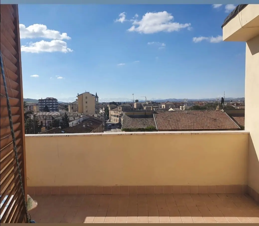 Immagine per Attico in vendita a Falconara Marittima via Giordano Bruno 27
