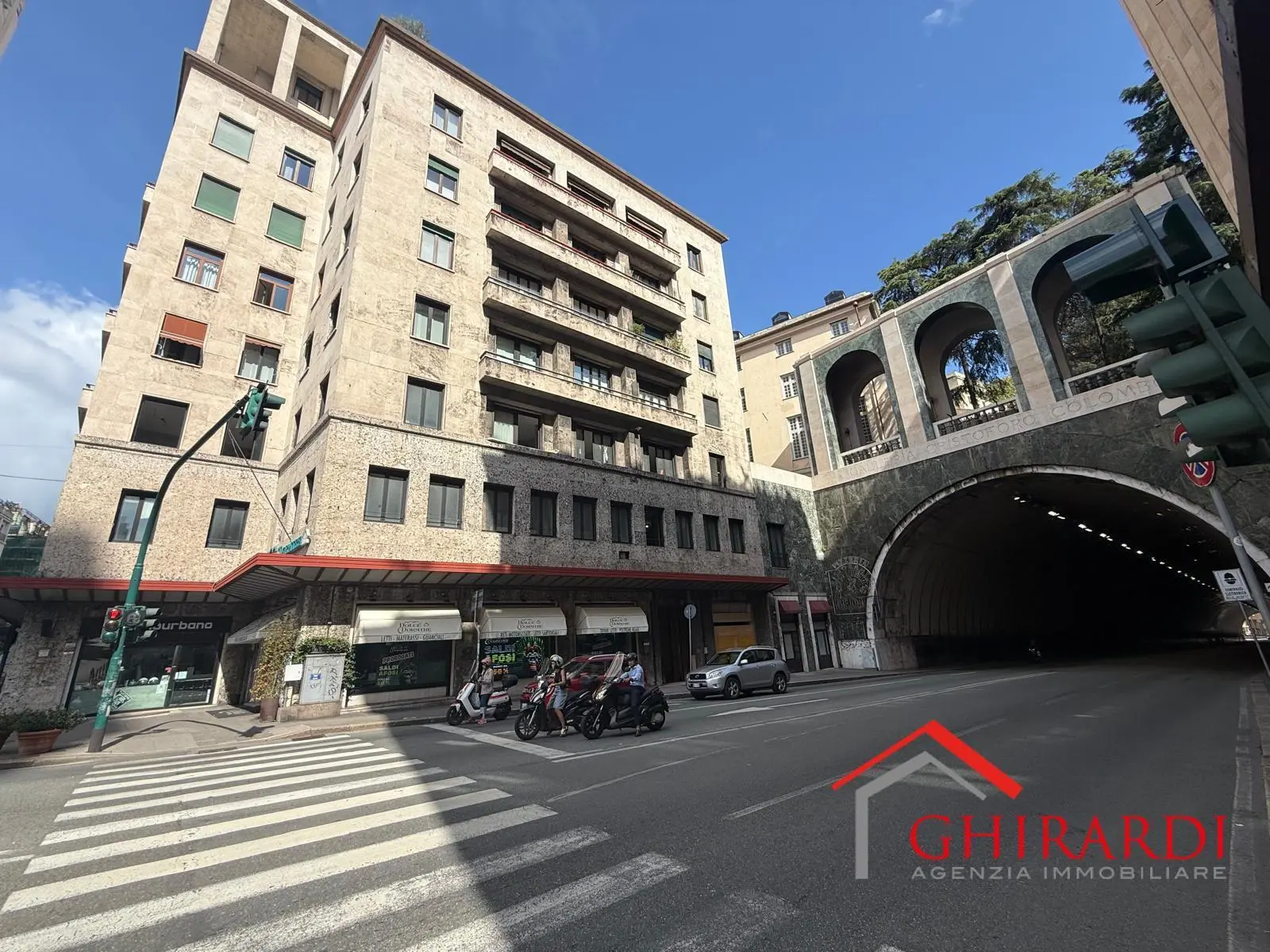 Immagine per Area verde in vendita a Genova piazza Dante 10