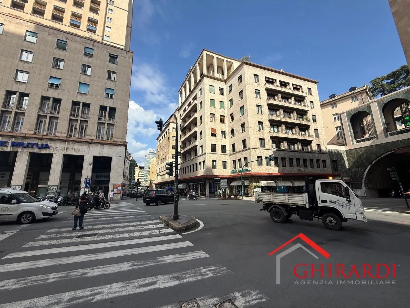 Immagine per Area verde in vendita a Genova piazza Dante 10