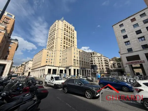 Immagine per Area verde in vendita a Genova piazza Dante 10
