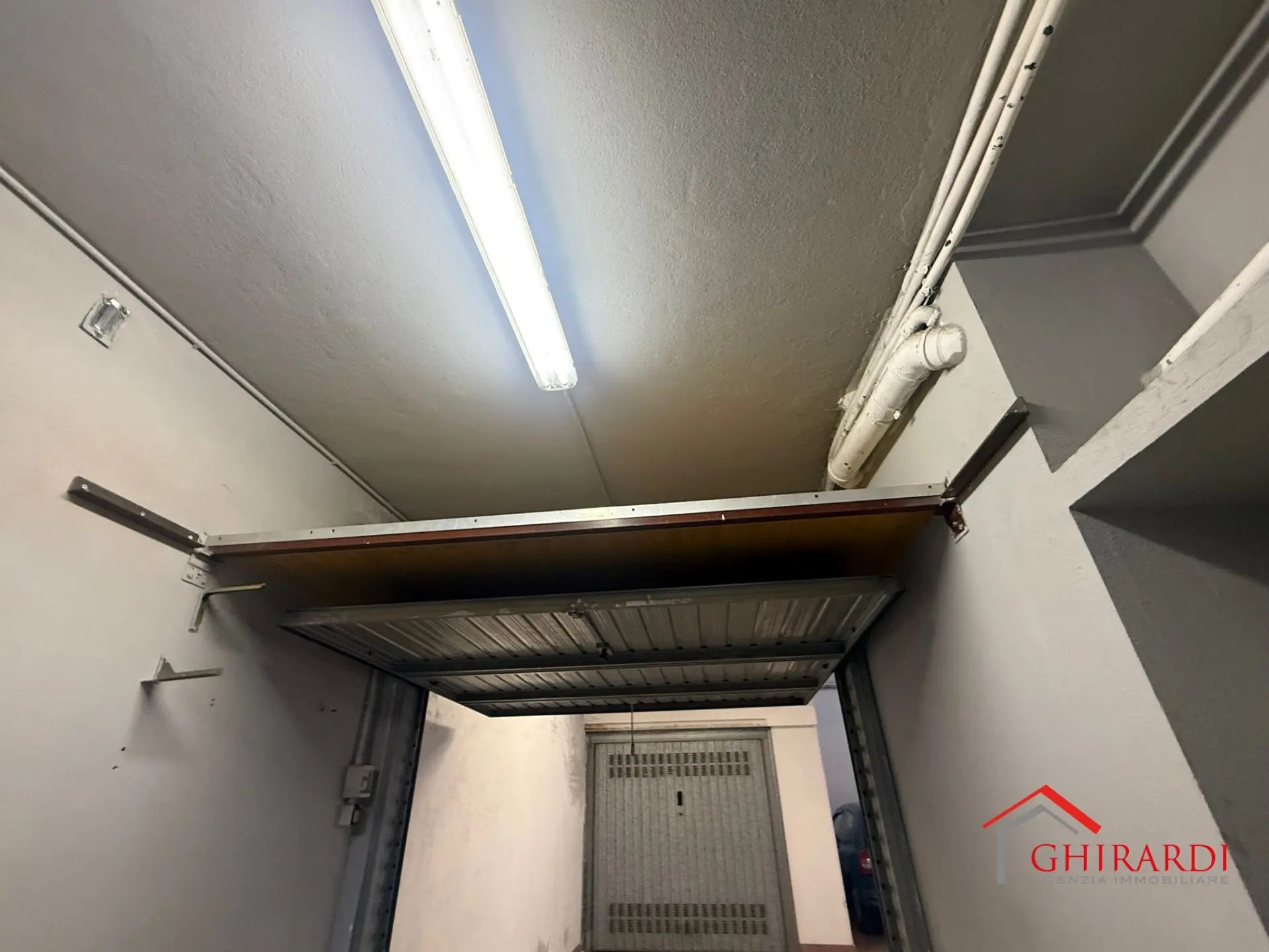 Immagine per Locale commerciale in affitto a Genova via Ursone 46R