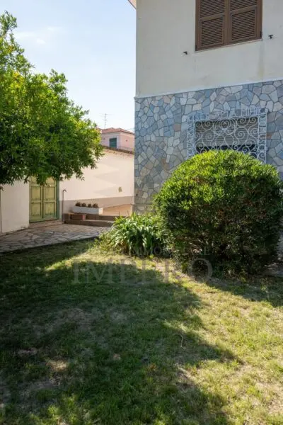 Quadrilocale via San Eugenio 7, Diano Castello