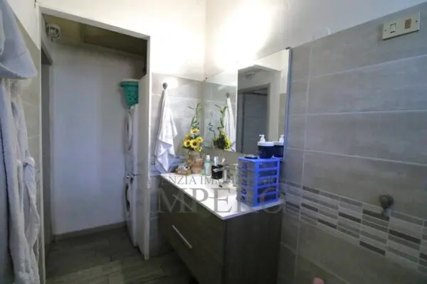 Quadrilocale via Gallardi 9, Ventimiglia