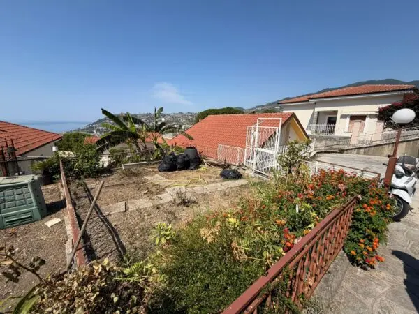 Villa Bifamiliare 28, Sanremo