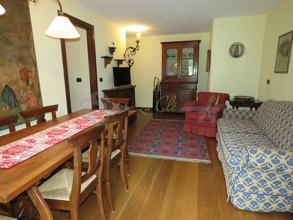 Immagine per Quadrilocale in affitto a Courmayeur via Regione Belvedere 4
