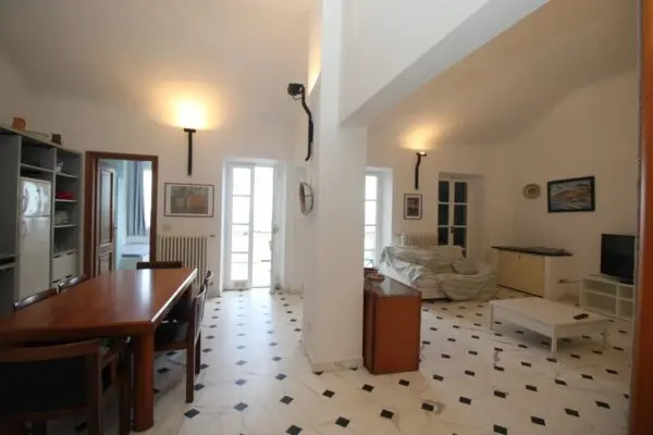 Appartamento via Xx Settembre, Alassio