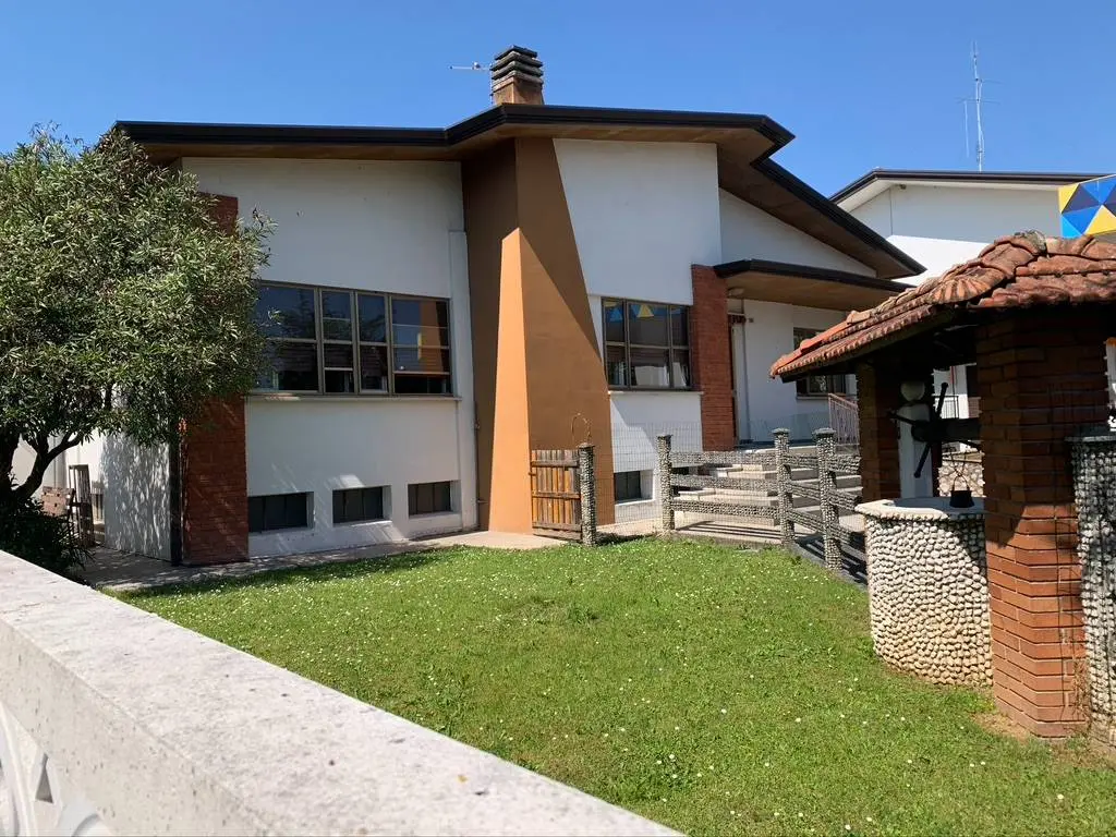 Immagine per Casa Indipendente in vendita a Cordenons via Sclavons 102