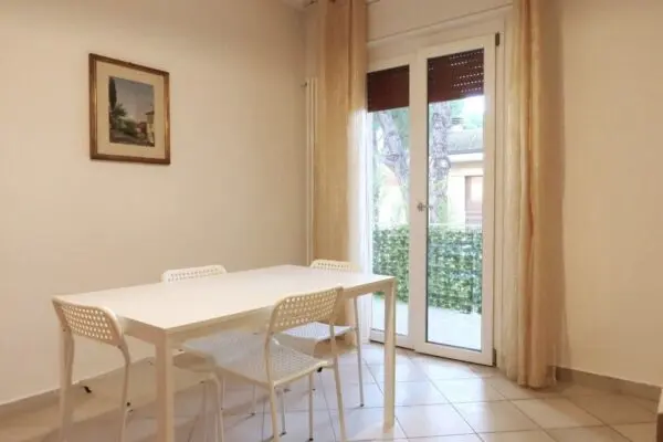 Appartamento via Adriatico 8, Ravenna