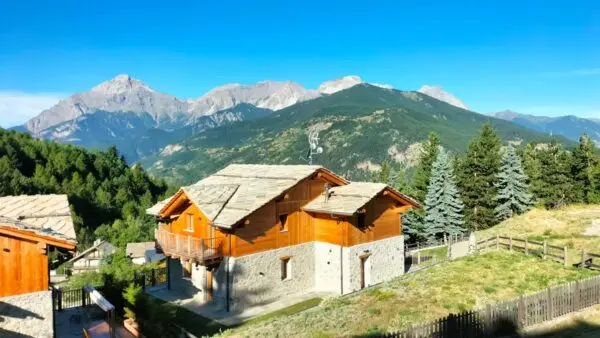 Appartamento via Baya, Sauze D'Oulx