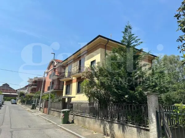 Appartamento via Villar Focchiardo 46, Collegno