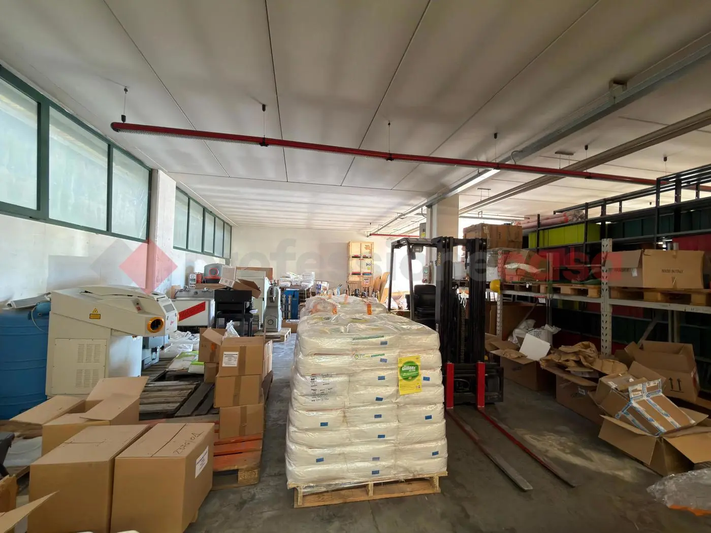 Immagine per Magazzino in vendita a Arezzo via Fratelli Lumiere 86
