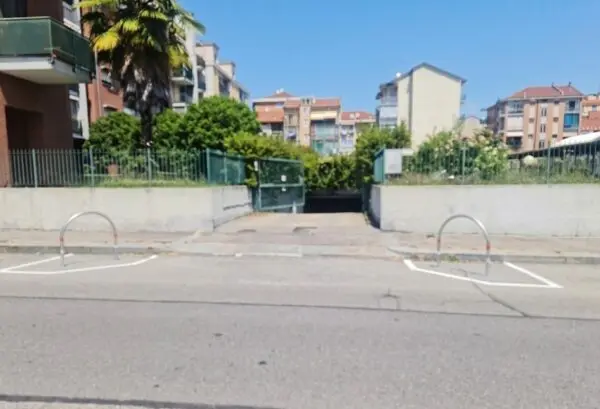 Immagine per Box in vendita a Torino via Chambery
