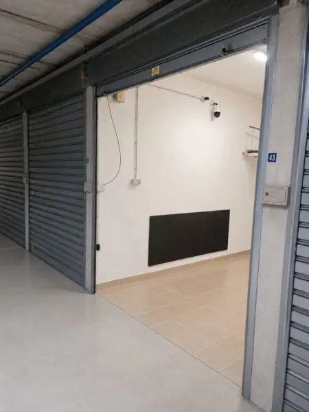 Immagine per Box in vendita a Torino via Chambery