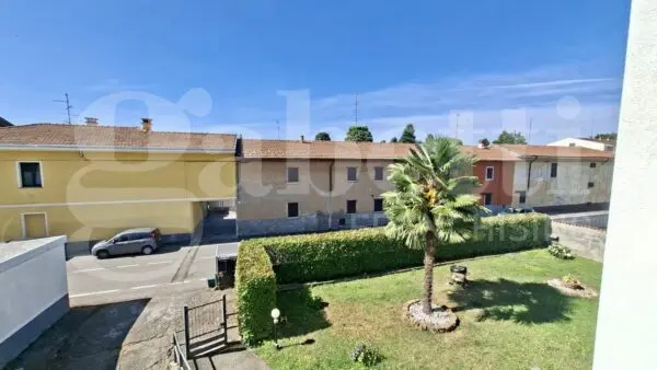 Appartamento via Del Carso, Lonate Pozzolo