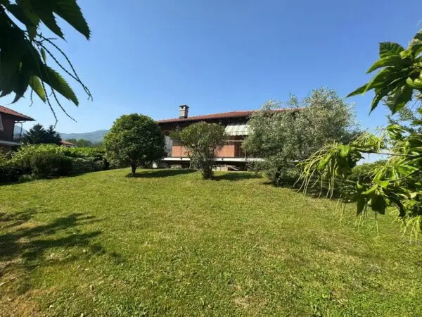 Villa via Alpignano, Val Della Torre