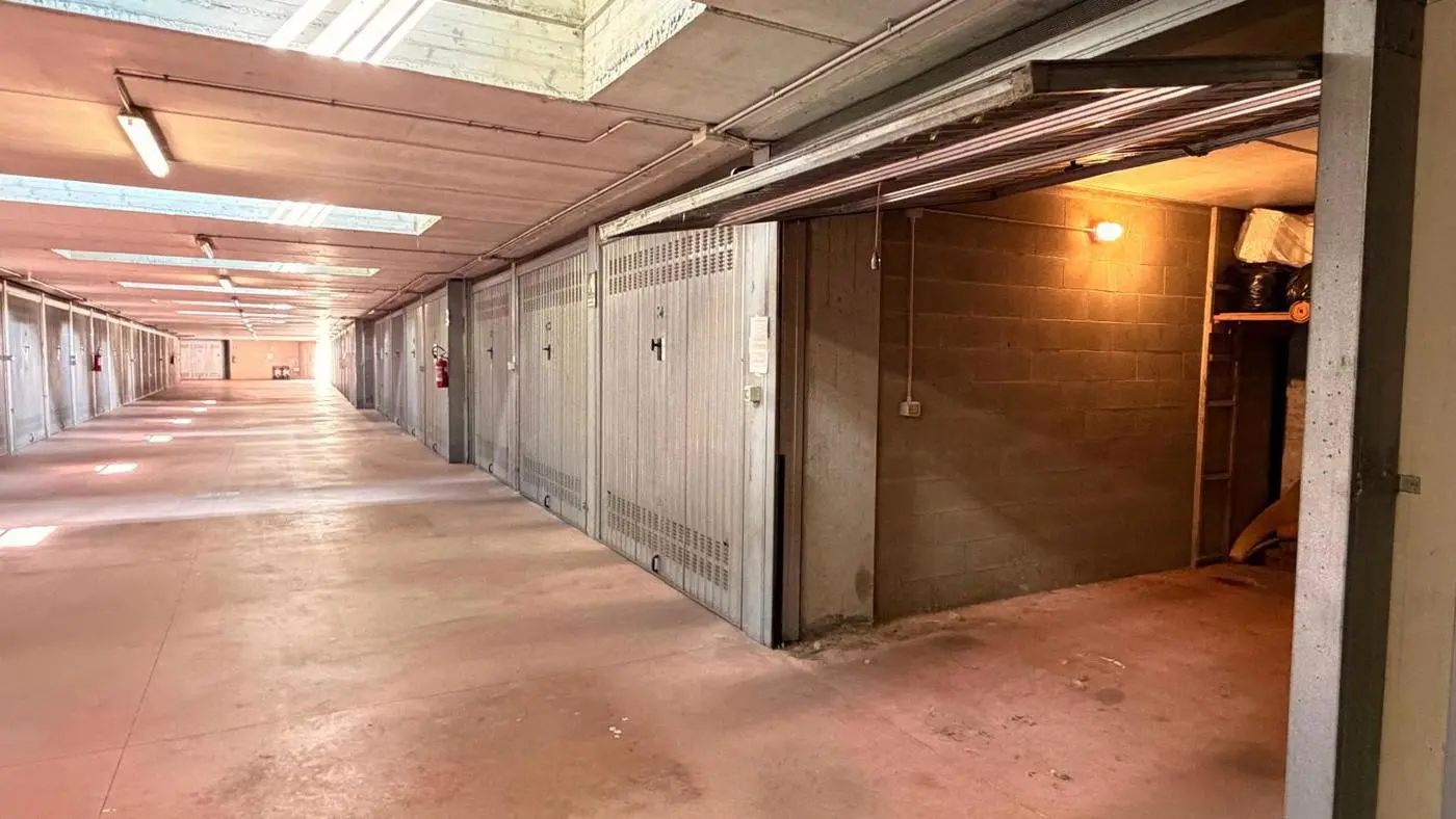 Immagine per Box in vendita a Torino via Valgioie 121