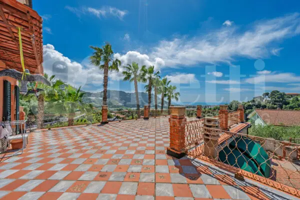 Villa via Regione Cappelle 4, Taggia
