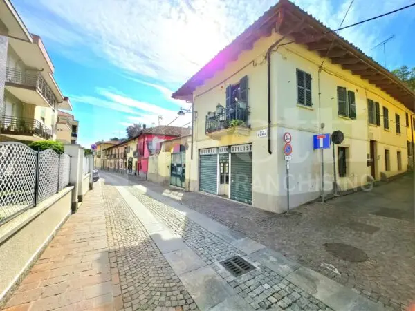 Negozio via Roma 109, Rivoli