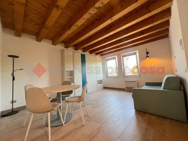 Appartamento via Fenilon 95, Verona
