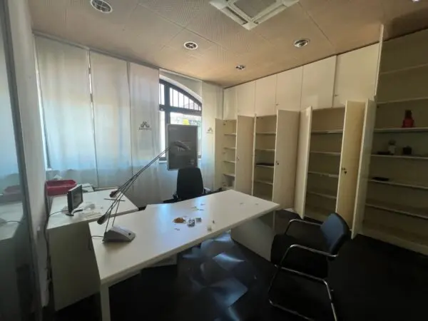 Negozio via Locale Commerciale In Affitto, Narni