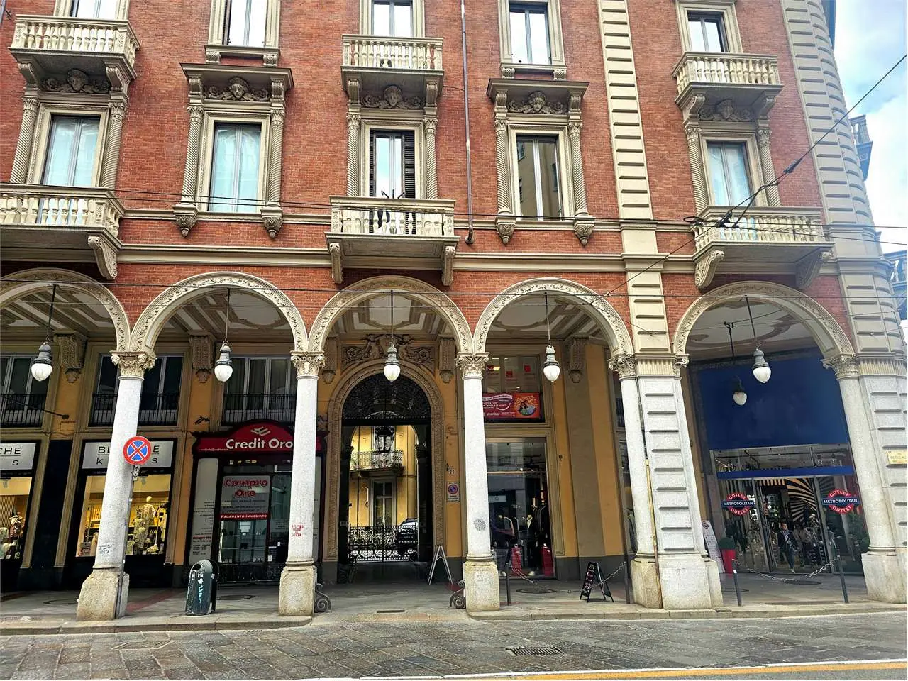 Immagine per Ufficio in affitto a Torino via Pietro Micca 20