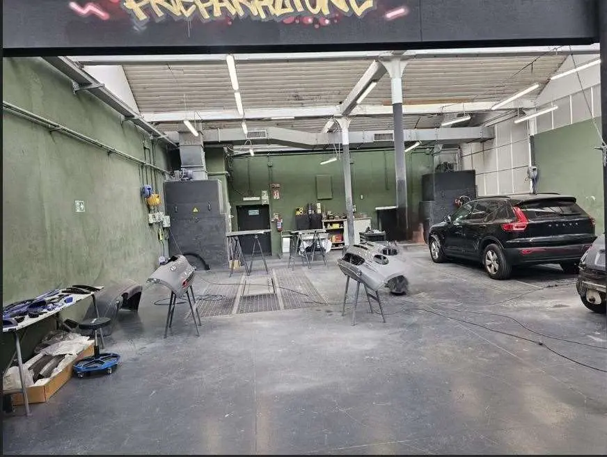 Immagine per Capannone in vendita a Torino via Lucento 81