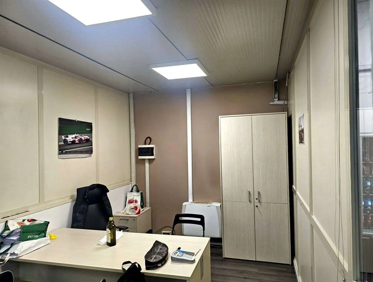 Immagine per Capannone in vendita a Torino via Lucento 81