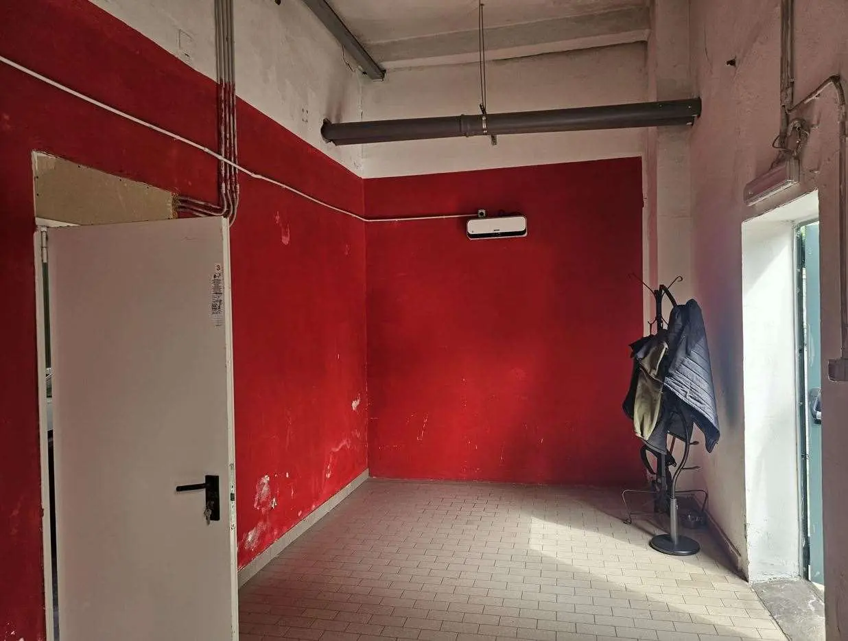 Immagine per Capannone in vendita a Torino via Lucento 81