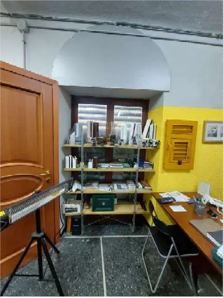 Magazzino via Teglia 107, Genova