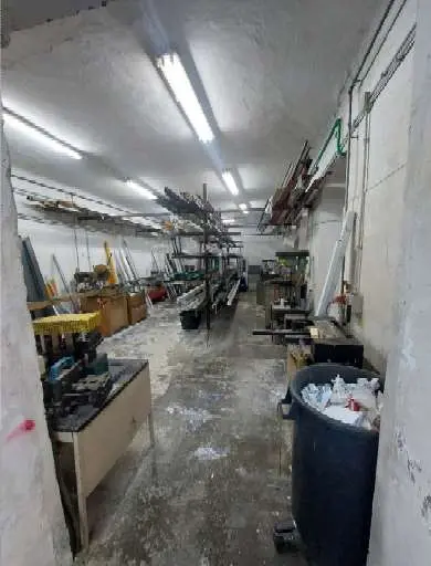 Magazzino via Teglia 107, Genova