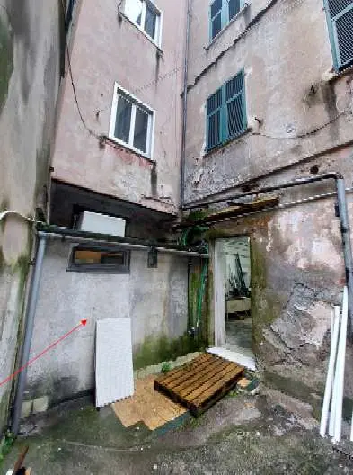 Magazzino via Teglia 107, Genova